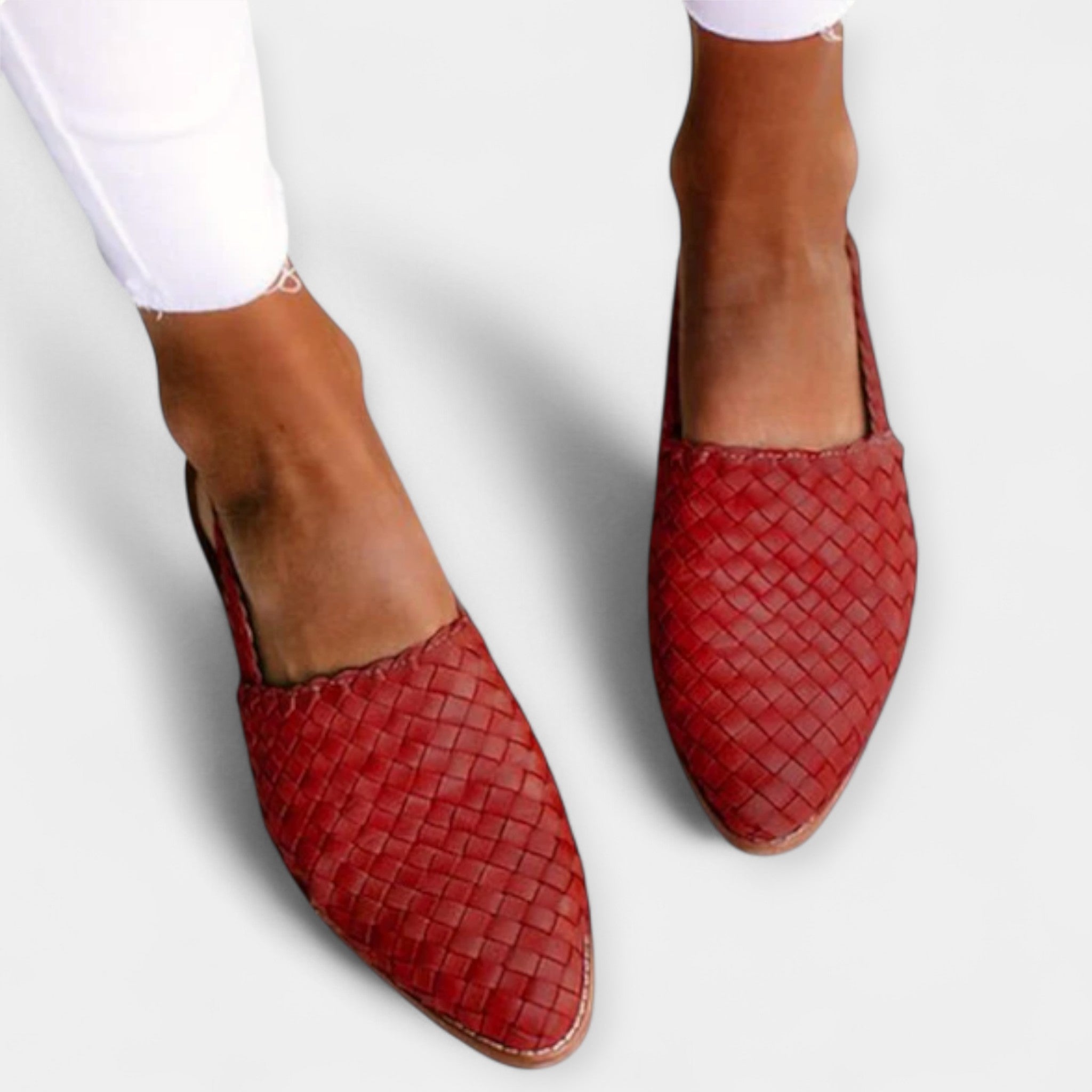 Red / 10